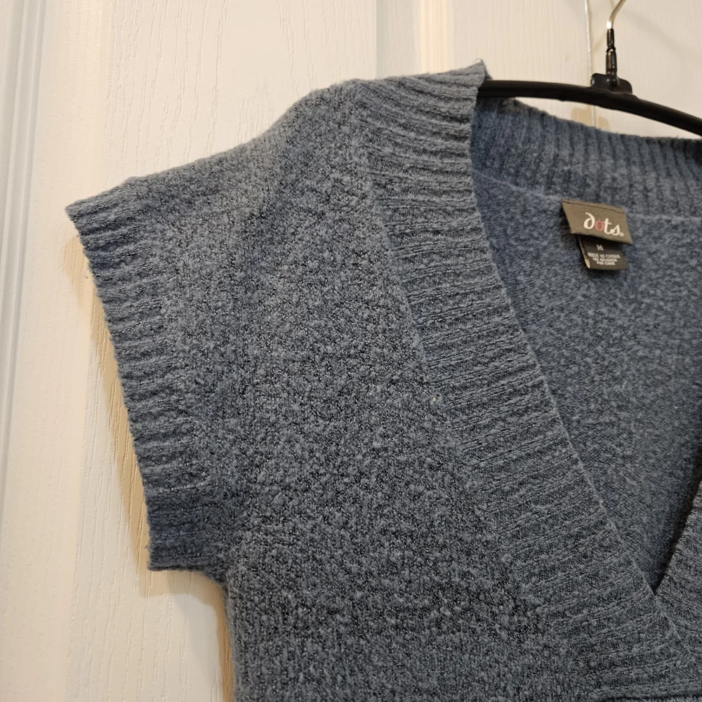 Dots Knit Sweater Top – Size Medium - Picture 5 of 8